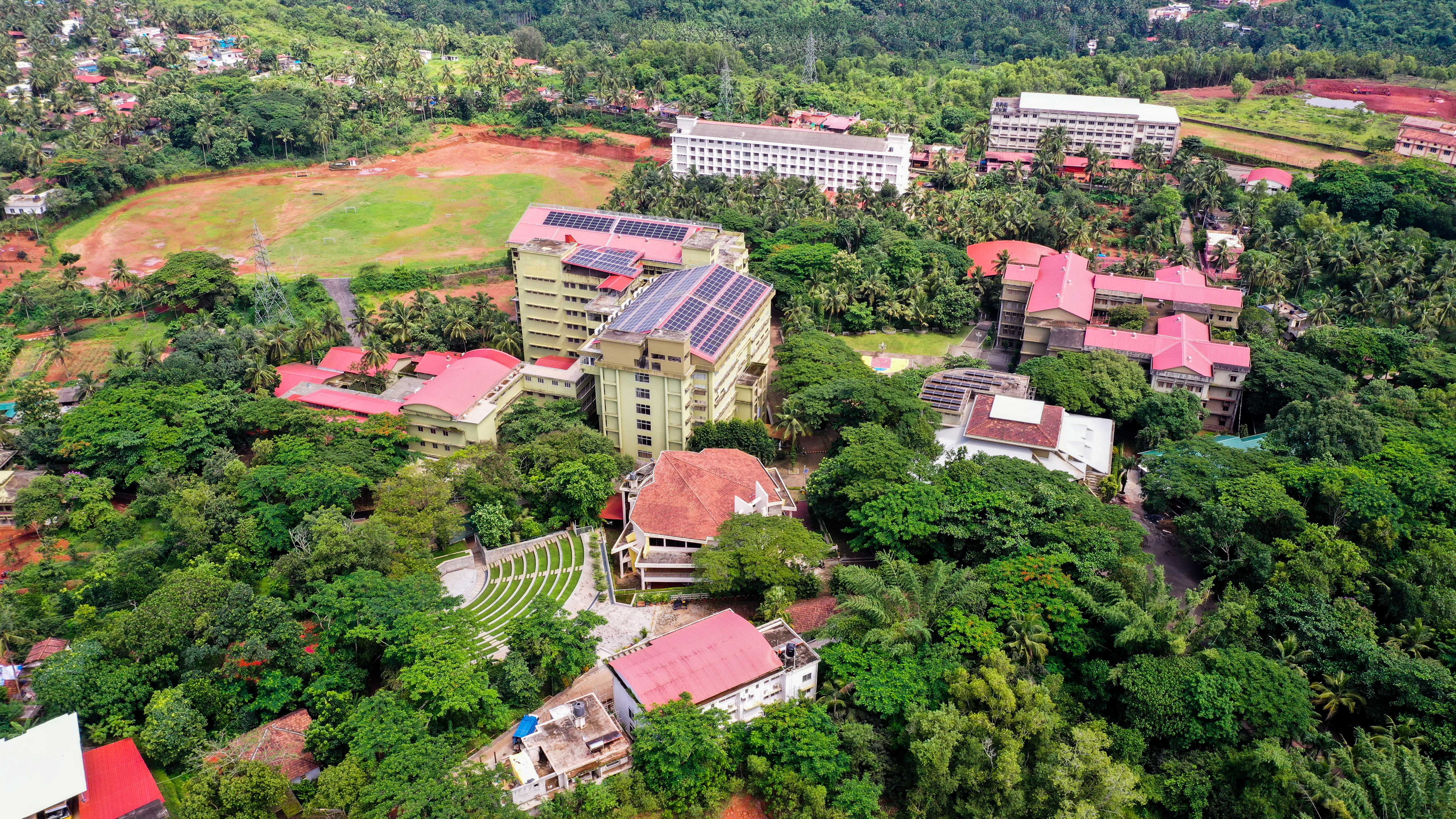 Cover photo Lush Green Campus